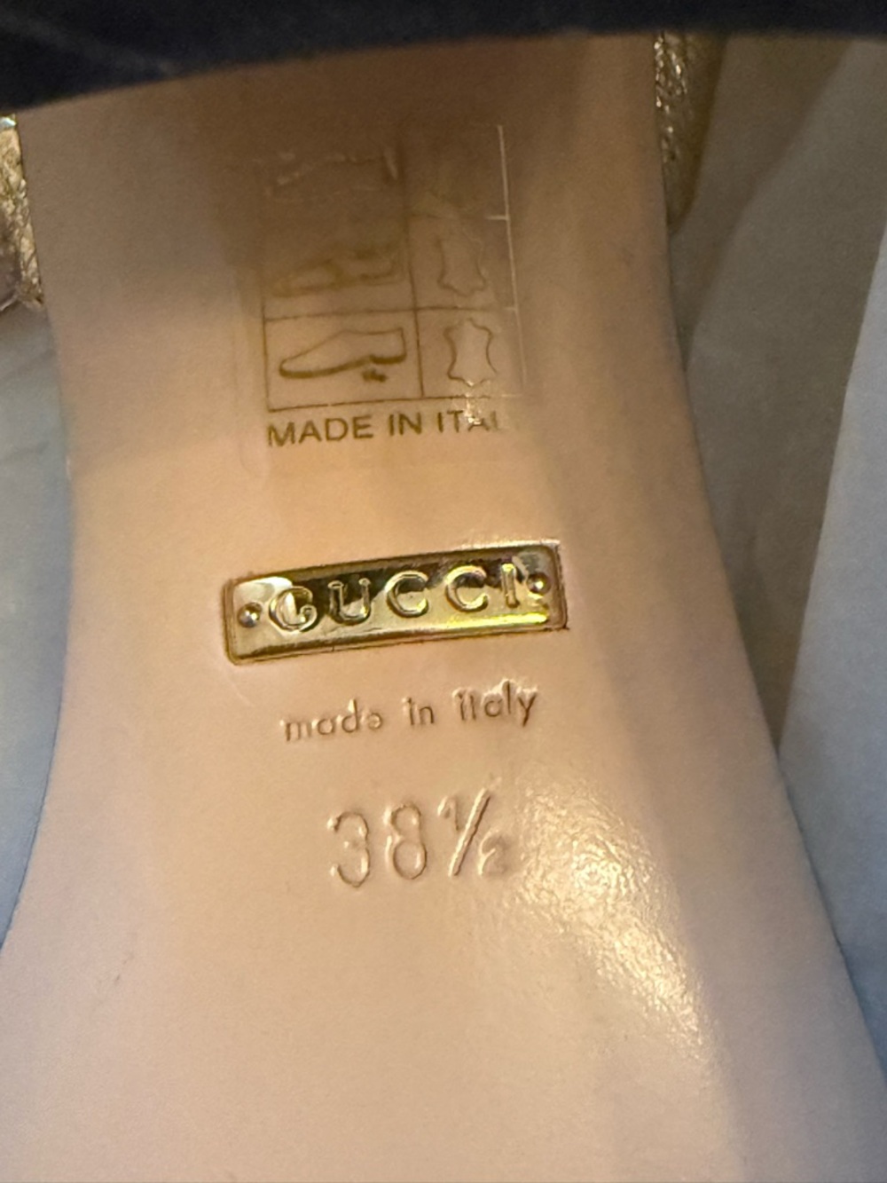 Gucci Gold Textured Leather Slingback Sandals with Double GG - Picture 3 of 8